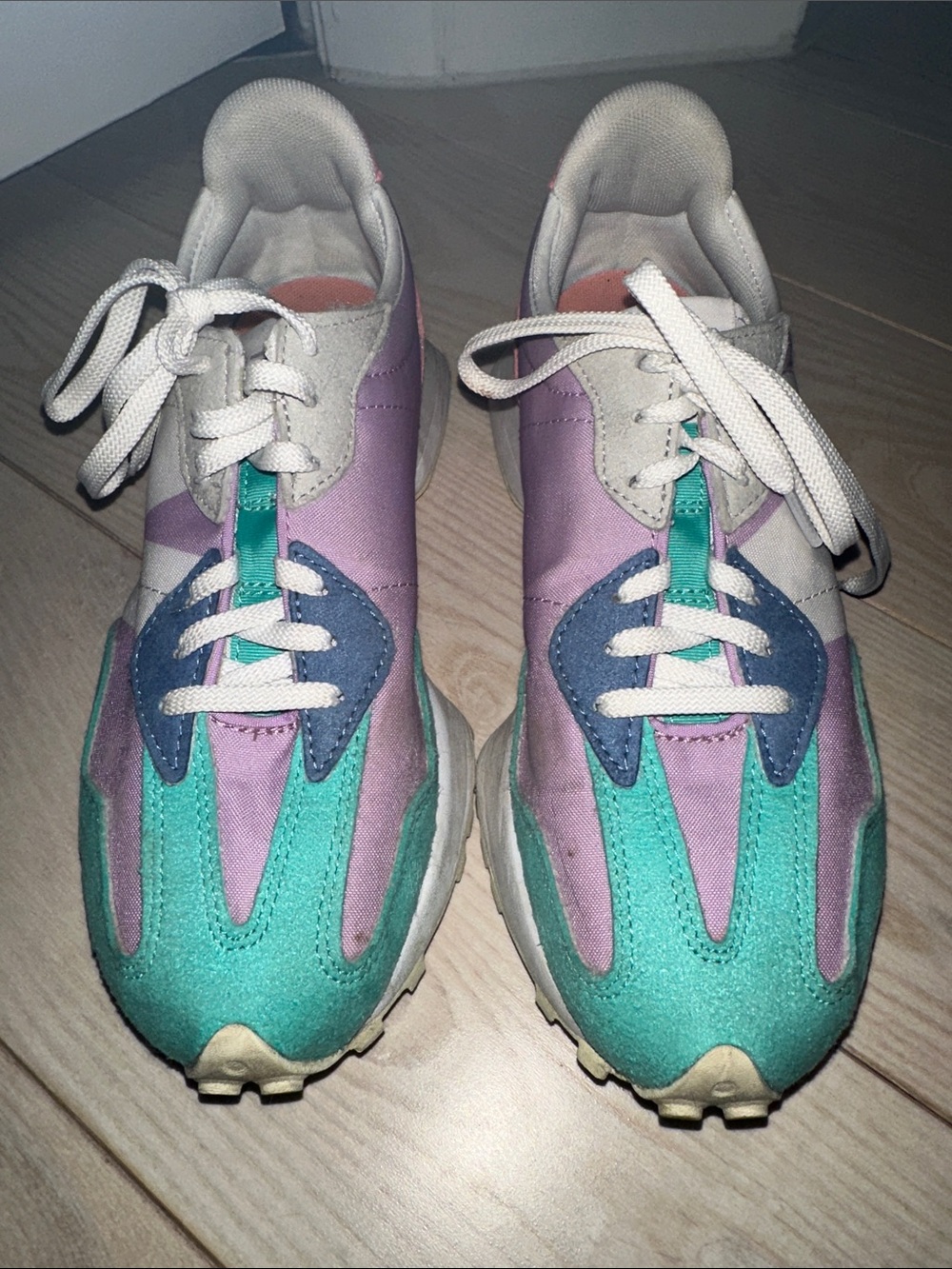 New Balance 327 Women's Retro Runner Sneakers in Lavender, Teal & Coral 7.5 - Picture 3 of 8